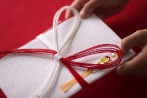 上司や部下に贈る餞別の選び方やのし袋の書き方を解説!異動や退職に最適な品は? | 日々の知恵袋